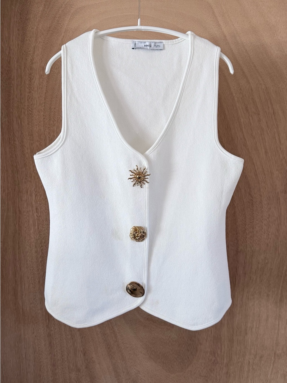 MANGO MNG White Knit Vest Gold Tone Jewel Buttons Cropped Women’s Small